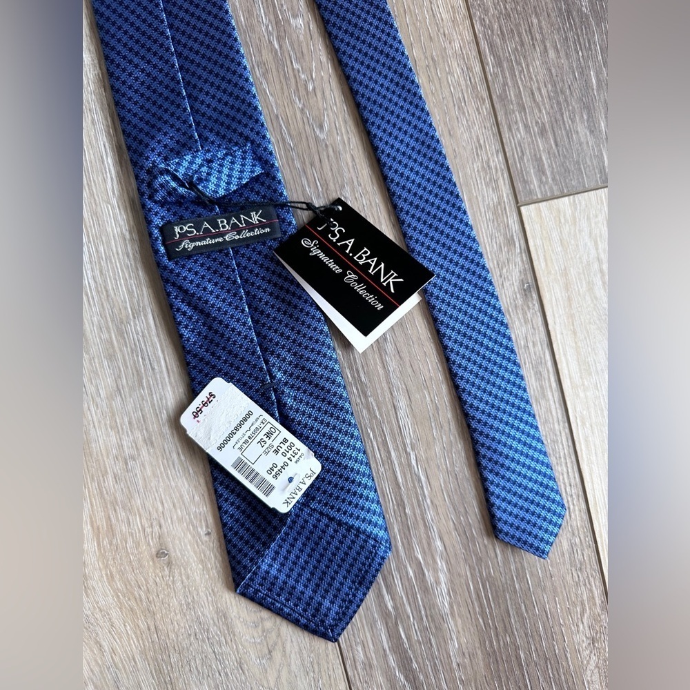 🖤 NWT  Jos. A. Bank signature correction color blue - Picture 2 of 4